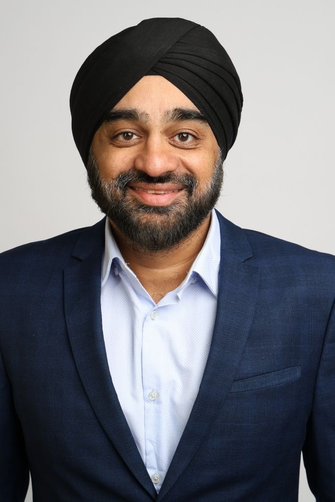 Harmeet Headshoot resize